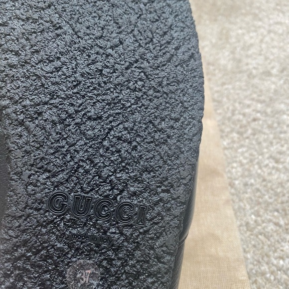 Gucci slides - Picture 8 of 10